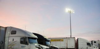 How to Choose a Trucking Factoring Company to Minimize Financial Exposure